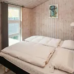 2 Bedroom Lovely In Prázdninový dům Samsø