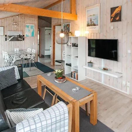 2 Bedroom Lovely In Prázdninový dům Samsø